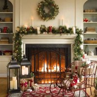 Decorating Fireplace Mantel For Christmas
